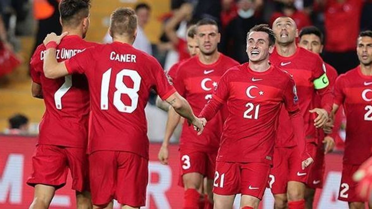 A Milli Takım'ın 11'i netleşiyor! Trabzonspor'dan...