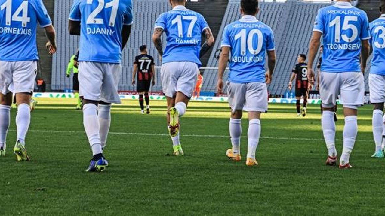 Trabzonspor'un Adana Demirspor 11'i belli oldu!