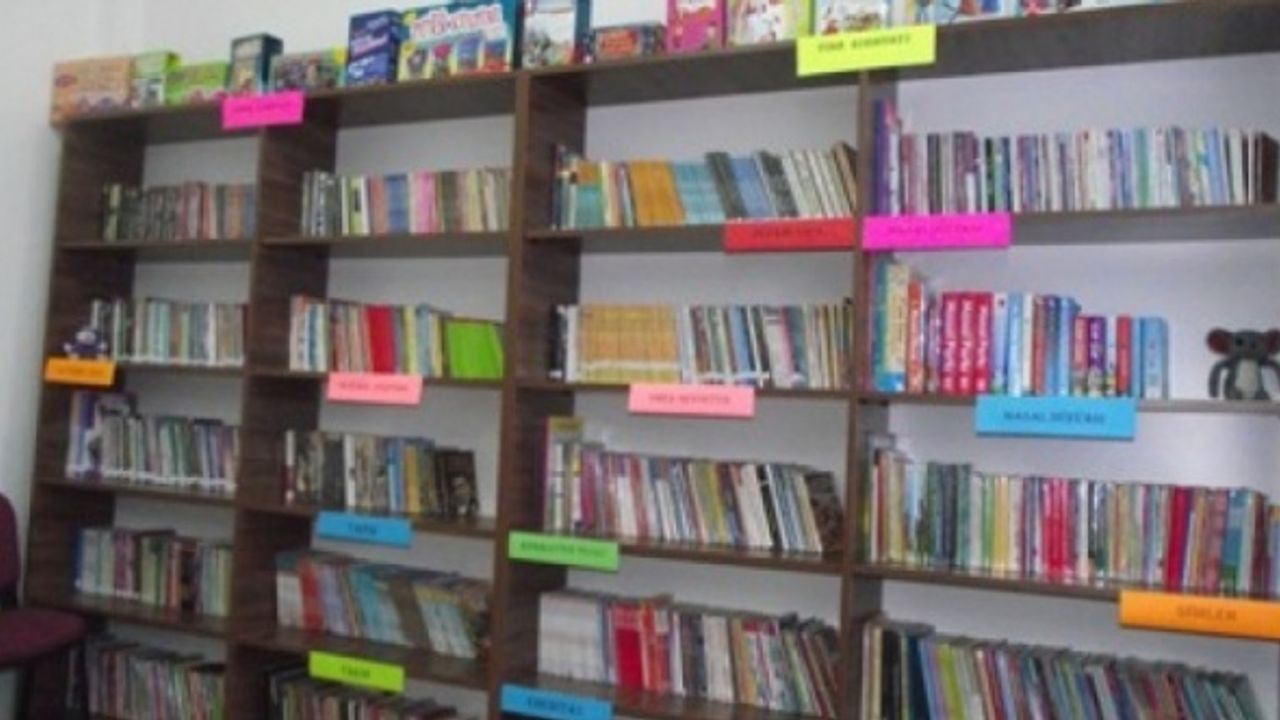 Gönüllülerden Köy Okullarına Gönül Kütüphanesi
