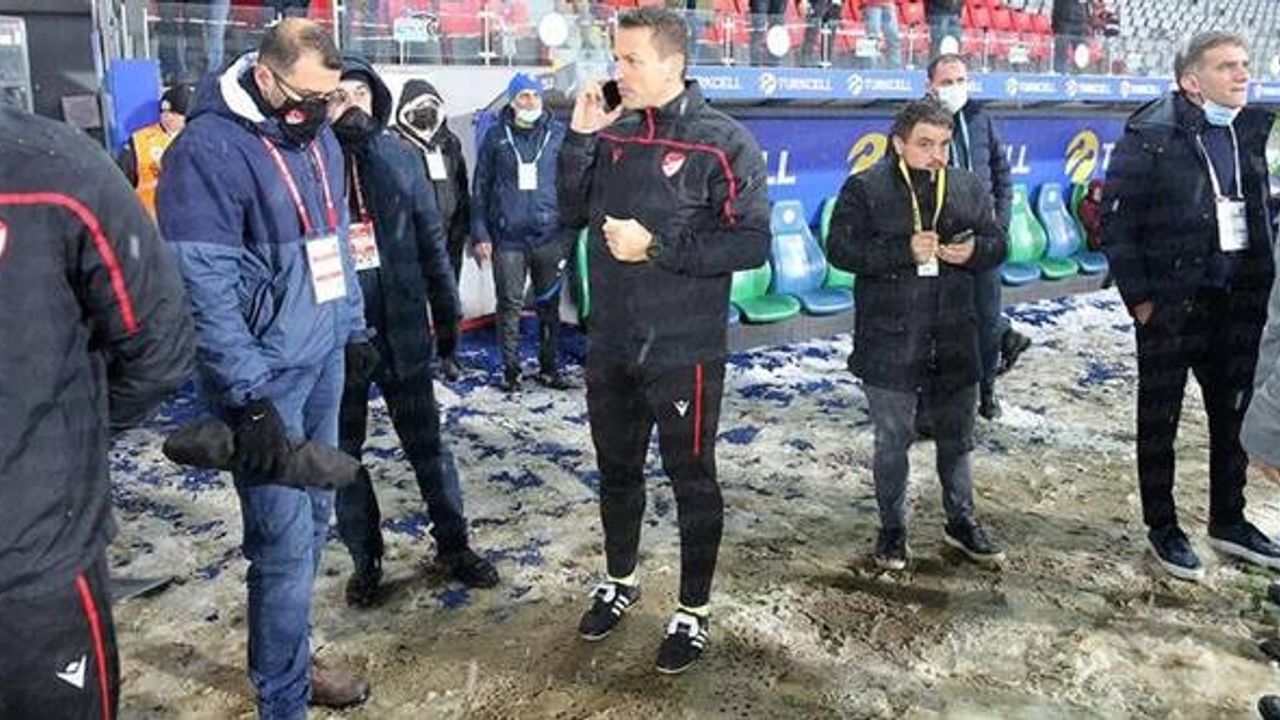Rizespor-Trabzonspor maçında, protokol yanlış mı uygulandı?