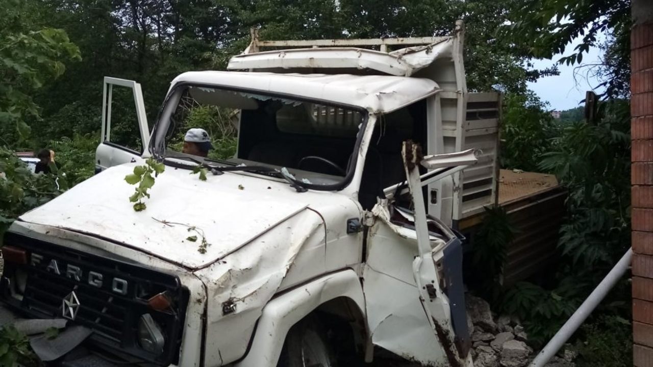 Trabzon’da kaza! Sürücü ağır yaralı