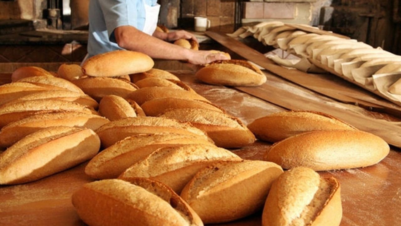 Trabzon’da ekmeğin hem gramajı düşürüldü hem zam yapıldı!