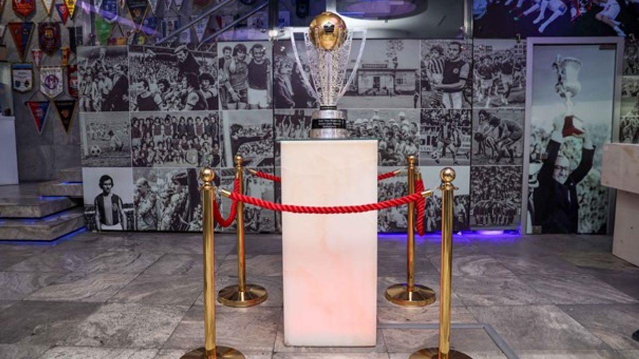 Trabzonspor’un kupası sonunda müzeye getirildi!