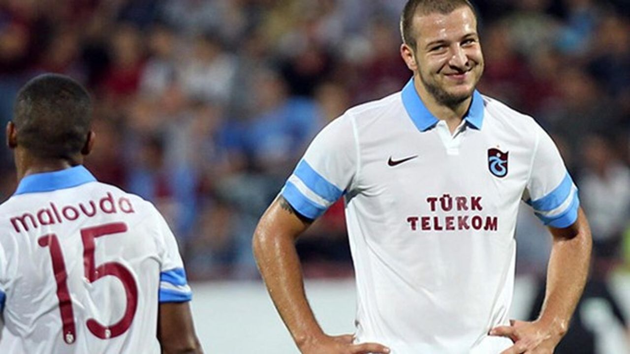 Trabzonsporlu eski oyuncu için sürpriz transfer iddiası!