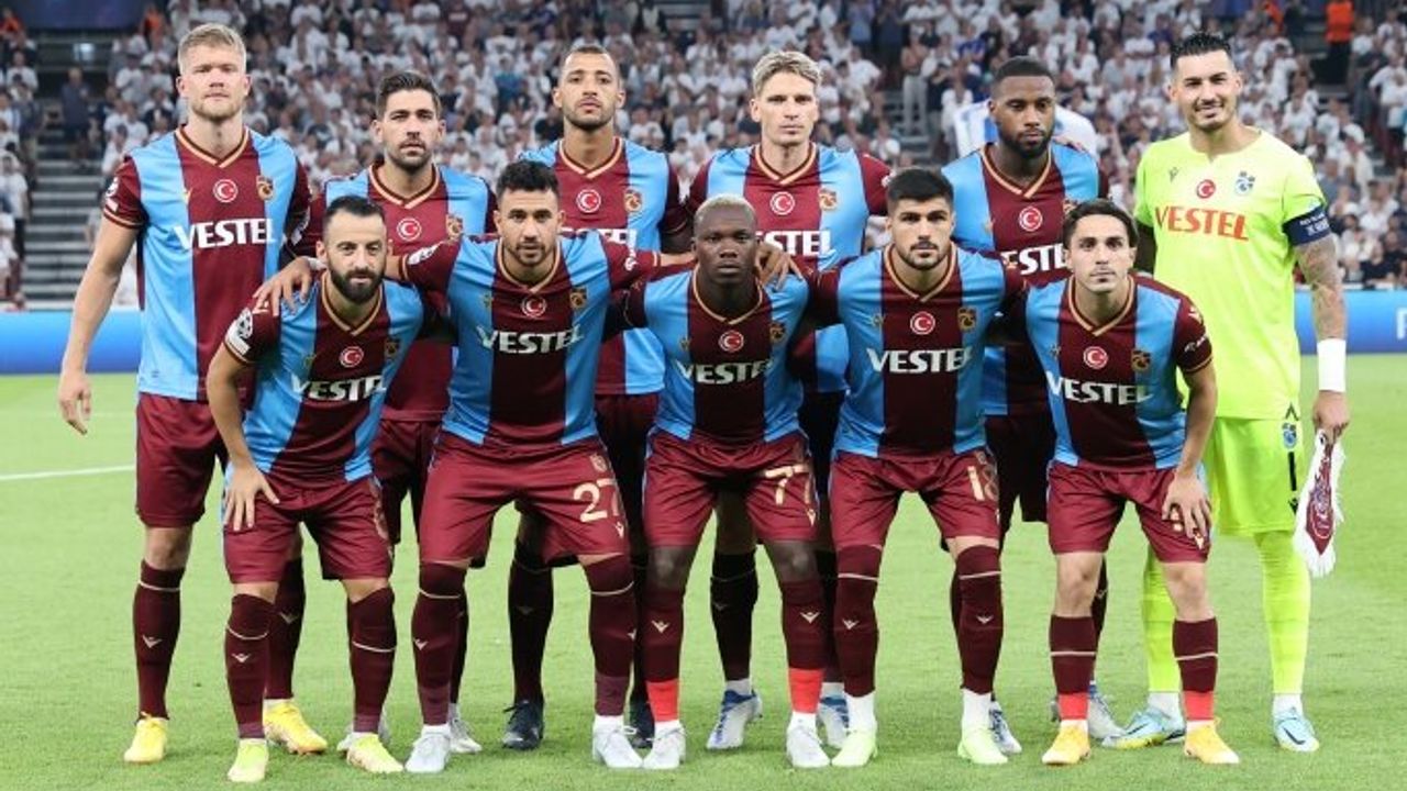 Trabzonspor'da inanılmaz gelişmeler... 7-8 oyuncu ile yollar ayrılıyor, 4 isim geliyor!