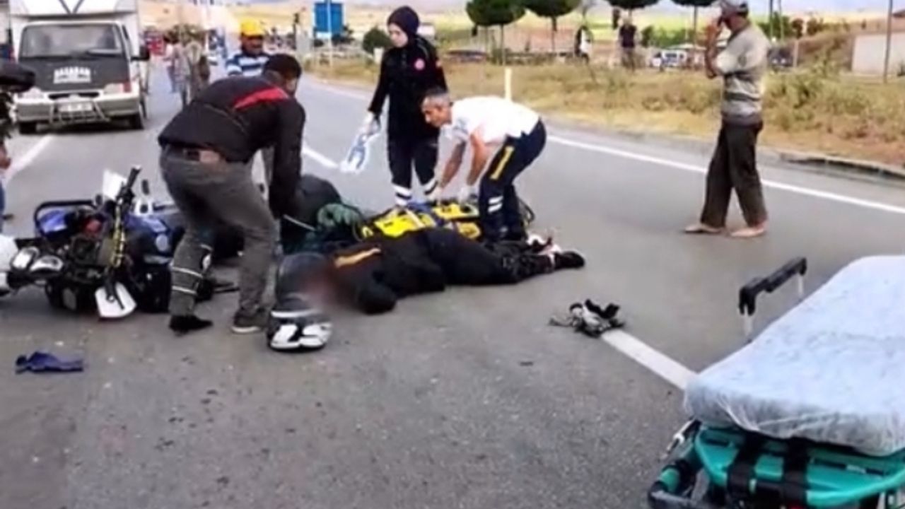 Motosikletli karı koca Trabzon’a gelirken kaza yaptı