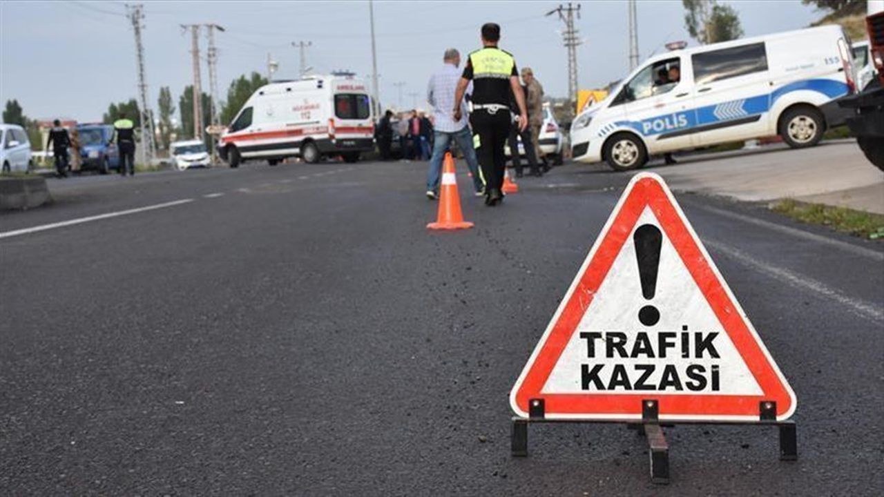 Trabzon’da iki aracın neden olduğu kazada 4 kişi yaralandı!