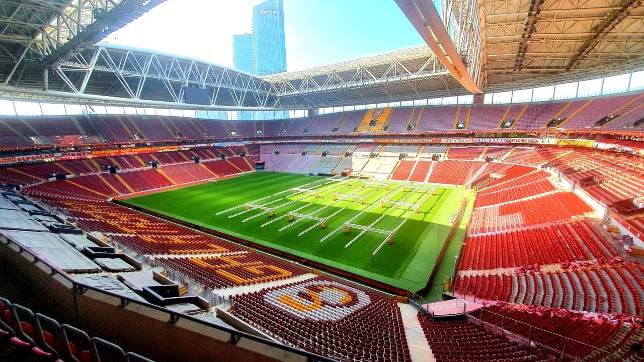 Galatasaray-Trabzonspor maçı biletleri kısa sürede tükendi!