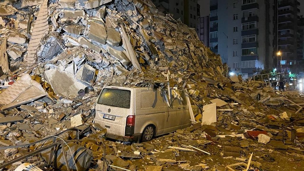 Kahramanmaraş merkezli deprem Trabzon’da da hissedildi!