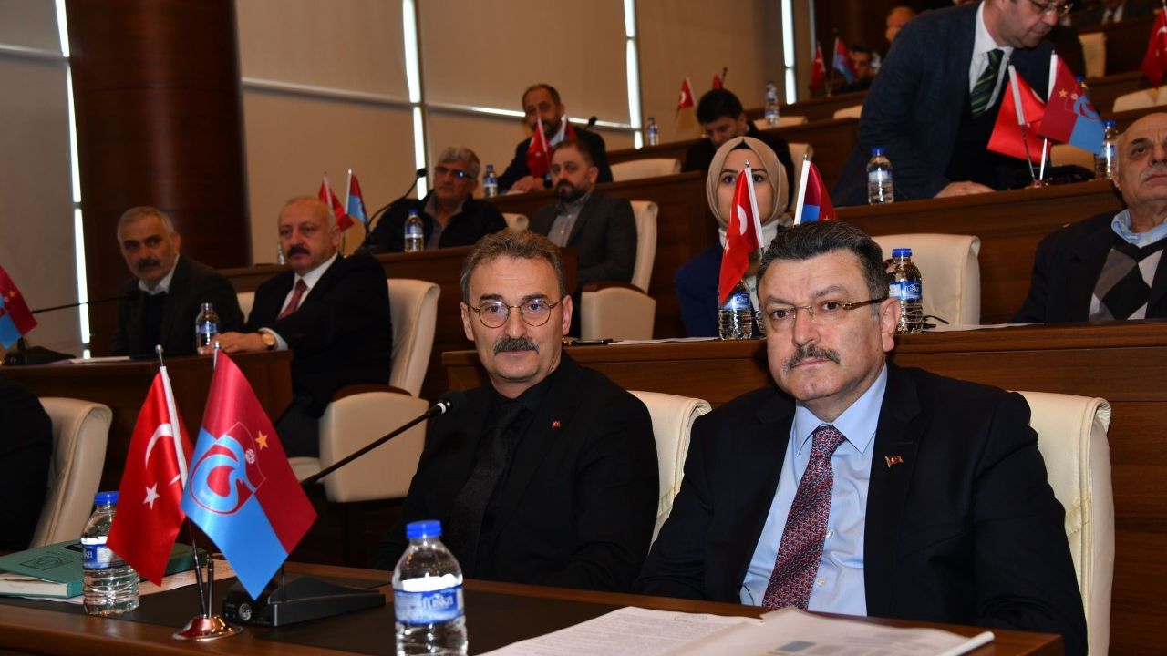 Başkan Genç, deprem bölgelerine desteklerinden dolayı Trabzonlulara teşekkür etti