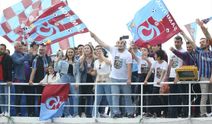 Trabzonspor şampiyonluğu kutladı! Denizden çıkarma...