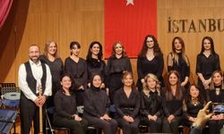 İstanbul Barosu Türk Halk müziği topluluğundan muhteşem konser