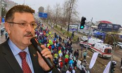 Trabzon Yarı Maratonunun Geliri Yeşilay'a Bağışlandı!