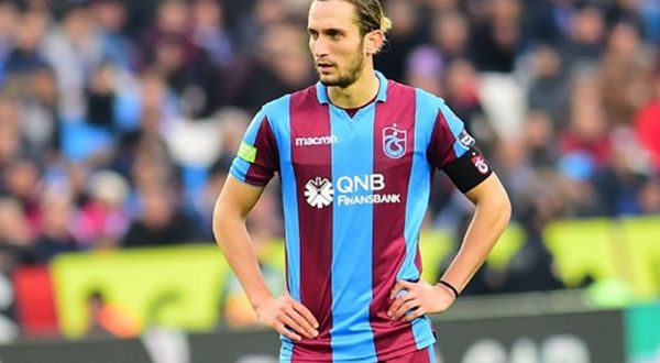Trabzonspor’un yıldız oyuncusu için flaş transfer iddiası!