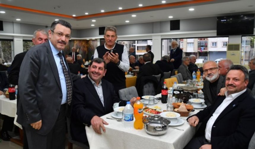 Başkan Genç, AK Parti kurucularıyla iftarda buluştu