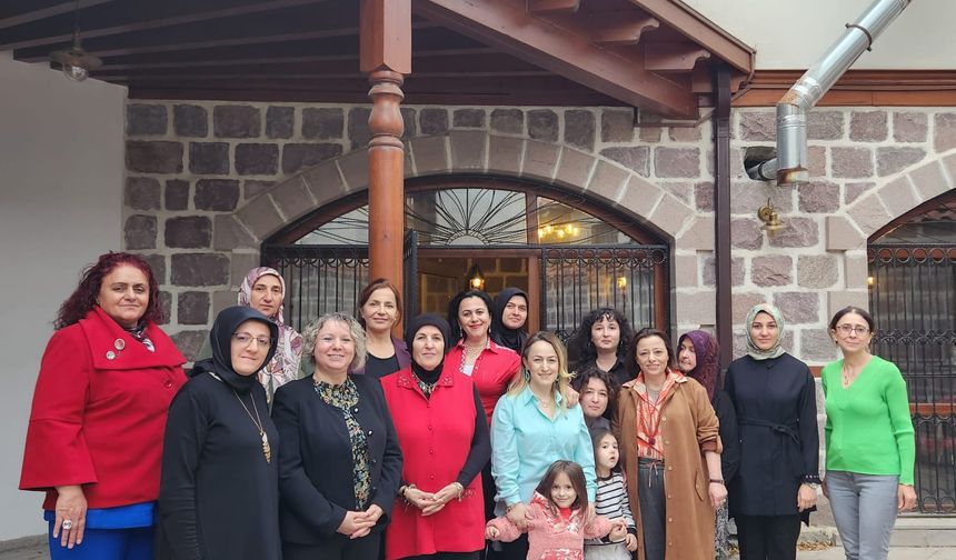 Trabzonlu kadınlar Başkent’te bir araya geldi